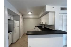 9650 Nw 2nd St 4-105 Pembroke Pines, FL 33024 - MLS#A11903516