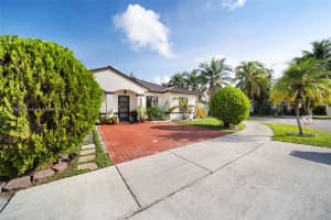 12715 Nw 11th Ter Miami, FL 33182 - MLS#A11903543