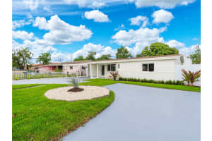 3051 Nw 70th Ter Miami, FL 33147 - MLS#A11903620