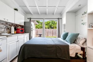 MLS# A11903632, Hollywood, Florida 33020