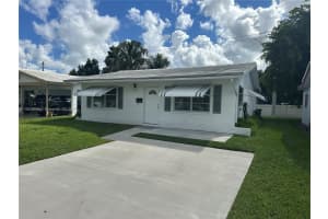 8308 Nw 57th Ct Tamarac, FL 33321 - MLS#A11903638