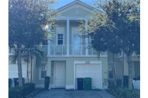 10748 Nw 74th Ln, Doral