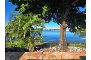 7770 W 8th Ave Hialeah, FL 33014 - MLS#A11903658