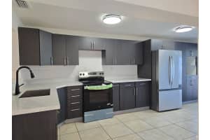 7770 W 8th Ave Hialeah, FL 33014 - MLS#A11903658