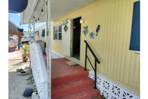 206 W 2 Court Other, FL 33037 - MLS#A11903662