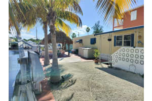 206 W 2 Court Other, FL 33037 - MLS#A11903662