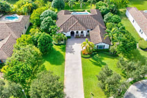 4415 Parkside Rd Davie, FL 33328 - MLS#A11903739