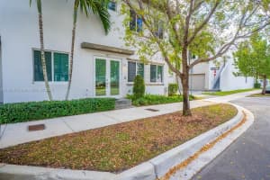 6611 Nw 102nd Path Doral, FL 33178 - MLS#A11903745