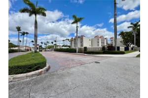 6175 Nw 186th St 303 Hialeah, FL 33015 - MLS#A11903766