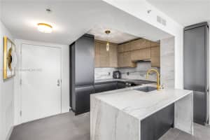 1800 Sunset Harbour Dr 2105 Miami Beach, FL 33139 - MLS#A11903818