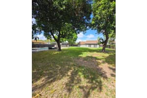 2420 Jackson St H Hollywood, FL 33020 - MLS#A11903822