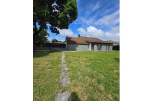 2420 Jackson St H Hollywood, FL 33020 - MLS#A11903822