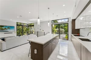 909 Ne 16th Ter 4 Fort Lauderdale, FL 33304 - MLS#A11903841