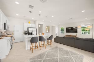 4103 Black Olive Ln Hollywood, FL 33021 - MLS#A11903857