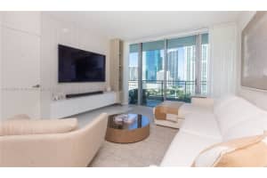 92 Sw 3rd St 1711 Miami, FL 33130 - Off Market