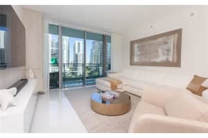 92 Sw 3rd St 1711 Miami, FL 33130 - Off Market