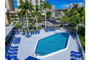 455 Paradise Isle Blvd 106 Hallandale Beach, FL 33009 - MLS#A11903902