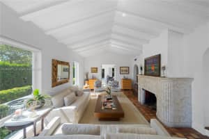 1281 S Venetian Way Miami, FL 33139 - MLS#A11903911