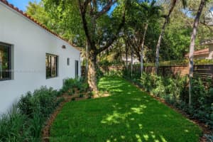 2530 Andros Ave Miami, FL 33133 - MLS#A11903989