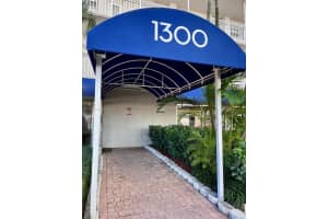 1300 Lincoln Rd D304 Miami Beach, FL 33139 - MLS#A11904001