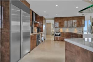 901 Brickell Key Blvd 2804 Miami, FL 33131 - MLS#A11904019