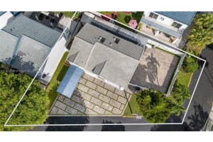 351 NE 211th St, Miami, FL 33179, - MLS#A11904046