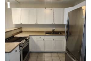 395 Se Norfolk Blvd 395 Stuart, FL 34997 - MLS#A11904056