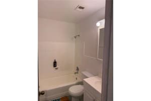 815 Sw 10th Ter 15v Hallandale Beach, FL 33009 - MLS#A11904070