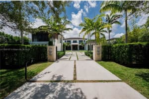 9000 Sw 63rd Ct Pinecrest, FL 33156 Sold 12/12/25