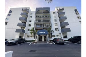 2715 Tigertail Ave 404 Miami, FL 33133 - MLS#A11904180