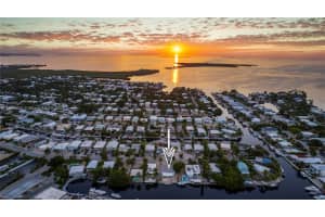 132 E Gardenia St Tavernier, FL 33070 - MLS#A11904270