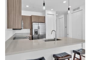 6410 Nw 102nd Path 302 Doral, FL 33178 - MLS#A11904299