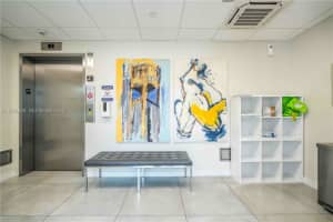 8425 Crespi Blvd 404 Miami Beach, FL 33141 - MLS#A11904326