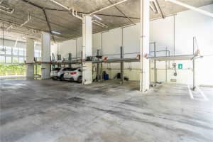 8425 Crespi Blvd 404 Miami Beach, FL 33141 - MLS#A11904326