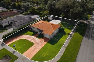 6040 Sw 29th St Miami, FL 33155 - MLS#A11904331