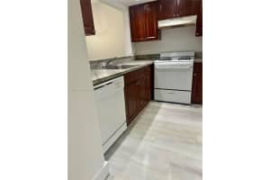 18007 Nw 68th Ave U-103 Hialeah, FL 33015 - MLS#A11904342