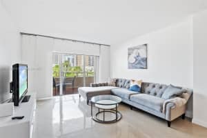 1985 S Ocean Dr 2m Hallandale Beach, FL 33009 - MLS#A11904360