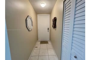 3051 NW 46th Ave APT 108, Lauderdale Lakes, FL 33313, - MLS#A11904393
