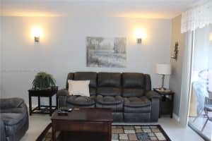 9480 Sunrise Lakes Blvd 204 Sunrise, FL 33322 - MLS#A11904433