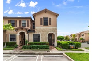 10467 W 34th Ct Hialeah, FL 33018 - MLS#A11904447