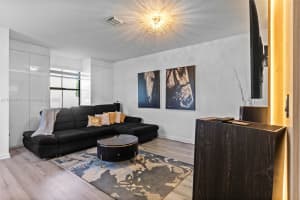 10467 W 34th Ct Hialeah, FL 33018 - MLS#A11904447