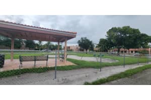 23 N Valencia Dr 2-32 Davie, FL 33324 - MLS#A11904523