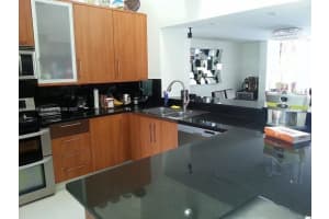 546 Ne 199th Ln 4w Miami, FL 33179 - MLS#A11904536