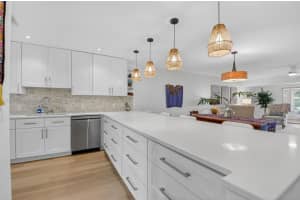 1520 Nw 19th Ter 102 Delray Beach, FL 33445 - MLS#A11904571