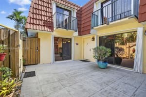 9927 Nw 6th Pl Plantation, FL 33324 - MLS#A11904579