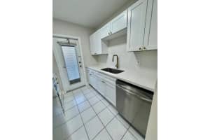 2418 Polk St 206 Hollywood, FL 33020 - MLS#A11904609