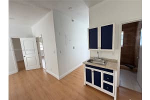 323 S 21st Ave A5 Hollywood, FL 33020 - MLS#A11904652