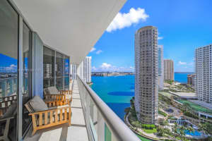 465 Brickell Ave 2001, Miami