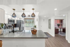 701 Sw 142nd Ave 208s Pembroke Pines, FL 33027 - MLS#A11904689