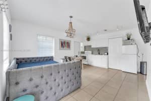 1639 Hayes St 1 Hollywood, FL 33020 - MLS#A11904736